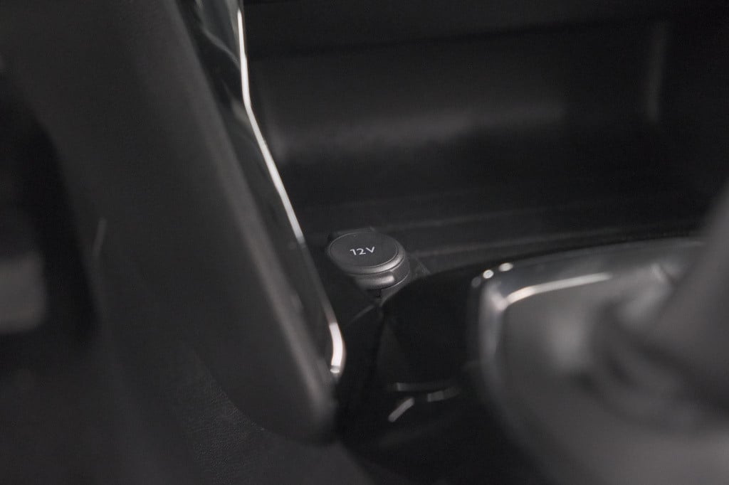 Peugeot 2008 puretech 102 allure pack | camera | apple carplay | parkeersen