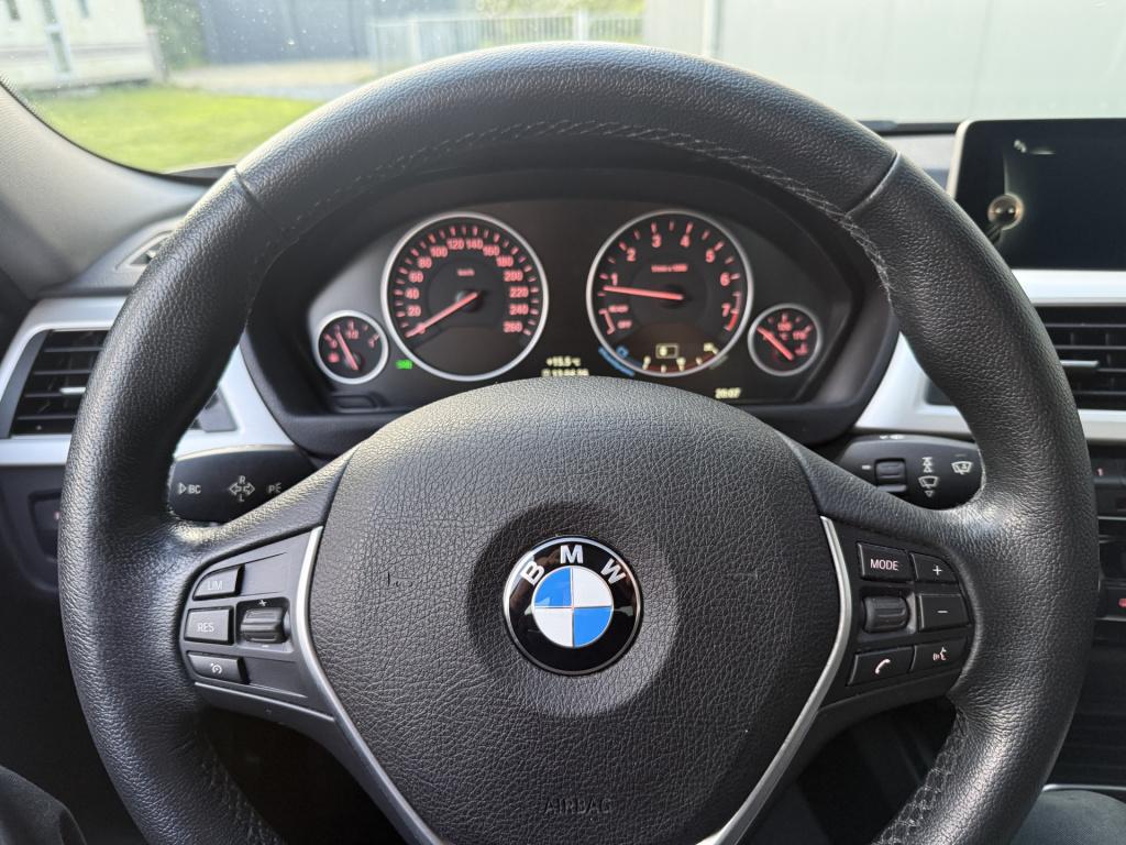 BMW 3-serie 320i 184pk sedan executive luxury