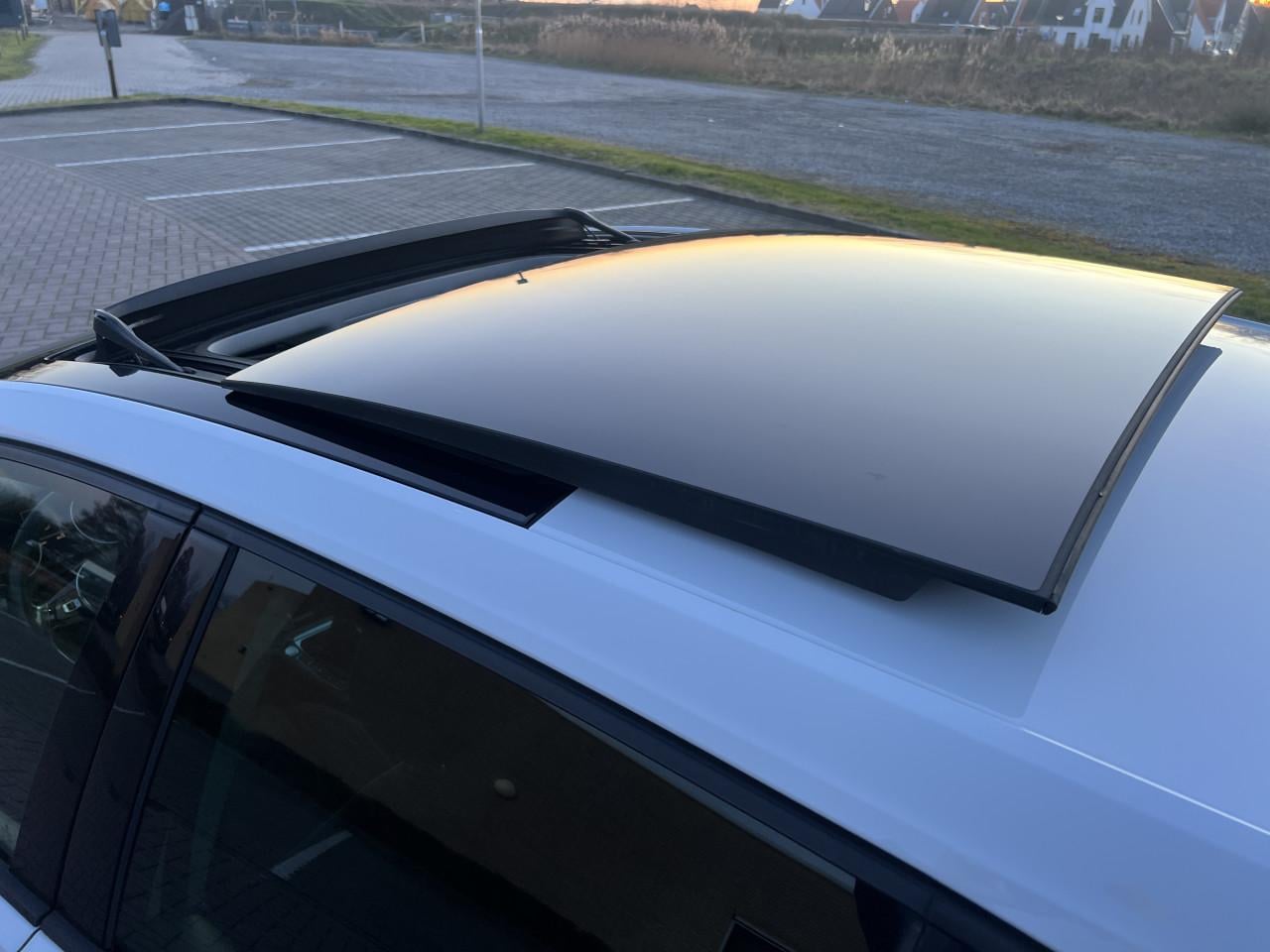 Volkswagen Golf 1.2 TSI HIGHLINE | PANO | NL-auto | Dealeronderhouden