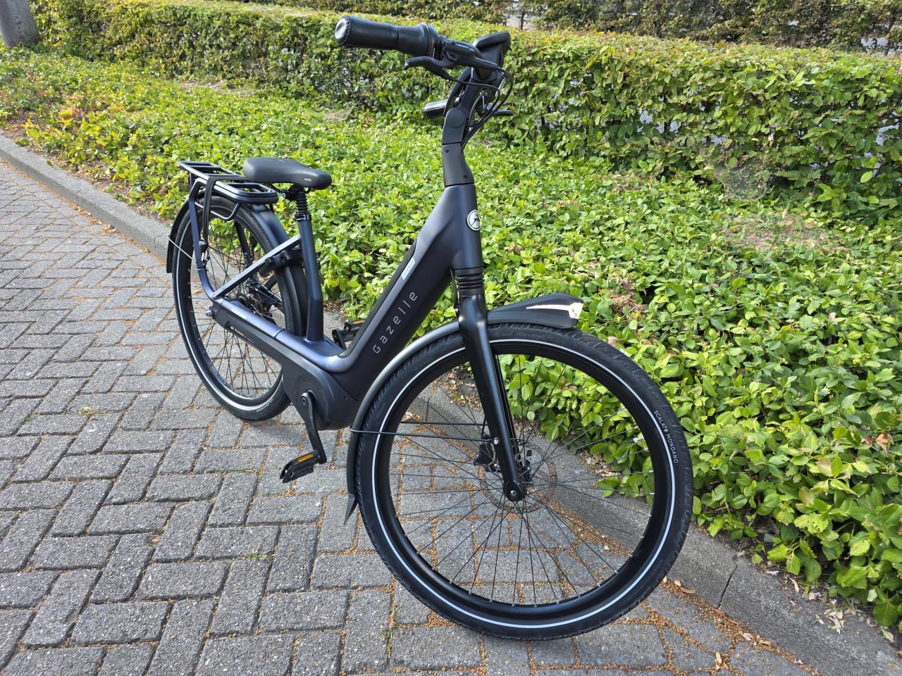 Schitterende Gazelle Avignon C8 met Bosch middenmotor en 500wh accu