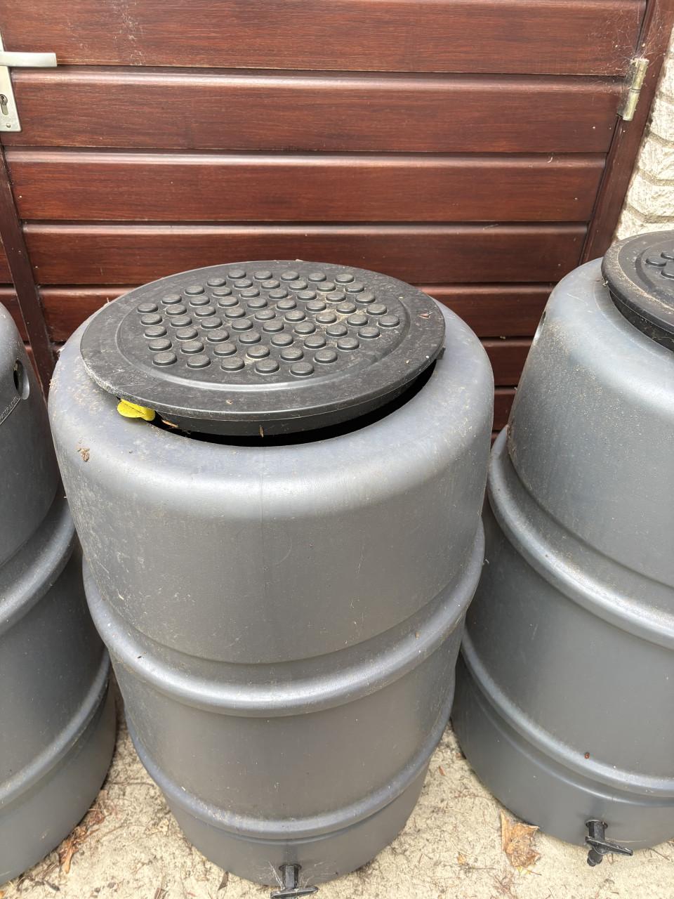 4 x Harcostar regenton 227 liter