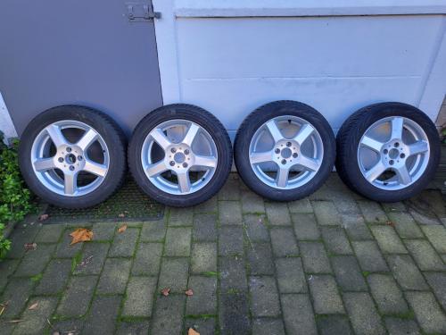 Velgen met Winterbanden