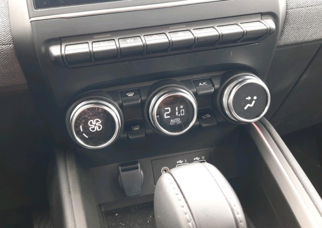 Renault Clio 1.6 e-tech full hybrid 145 techno