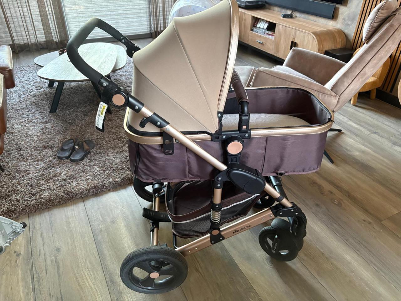 Kinderwagen met Reiswieg (los te koppelen) van Mio Amore