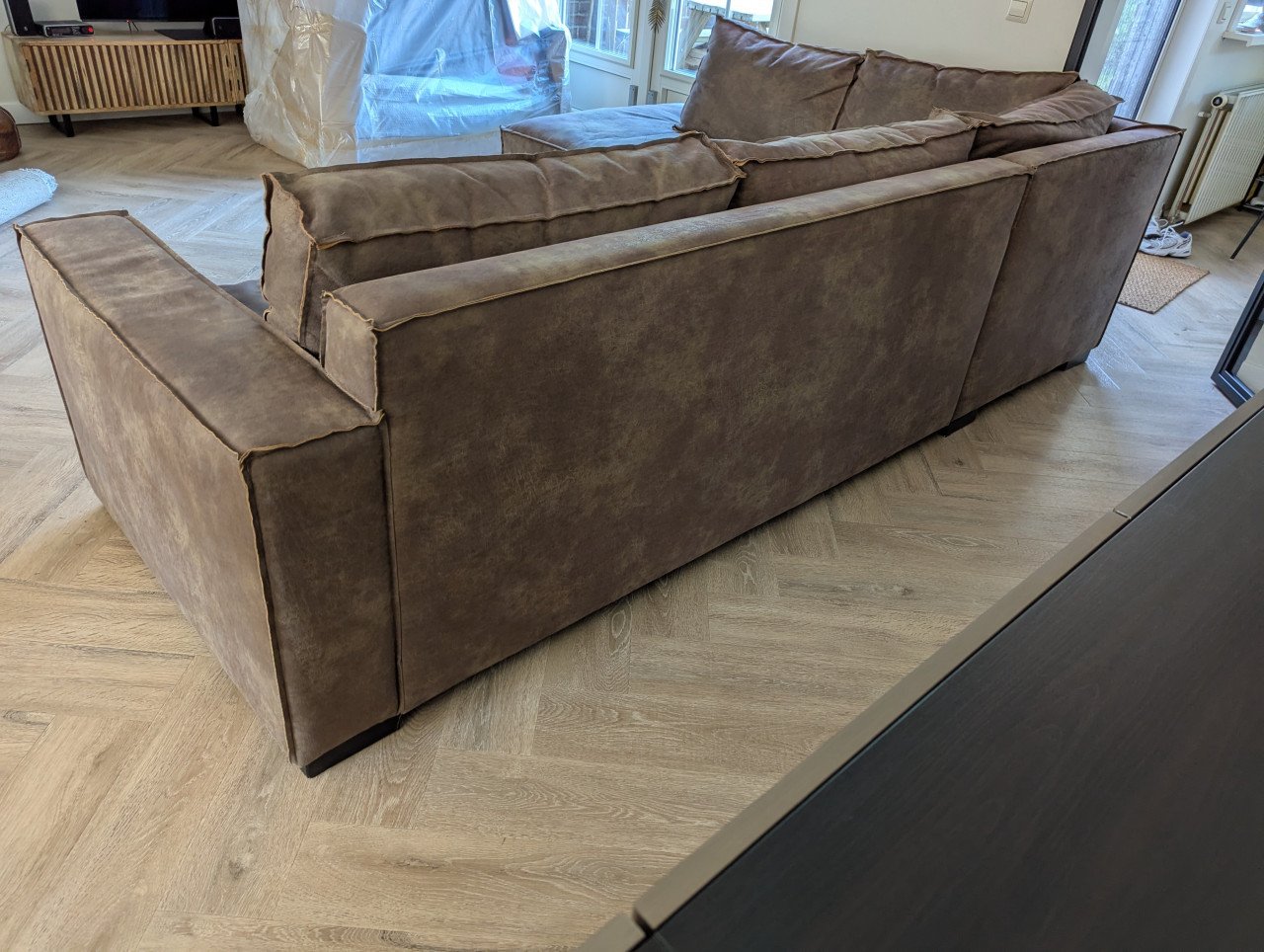 Stoere bruine hoekbank te koop