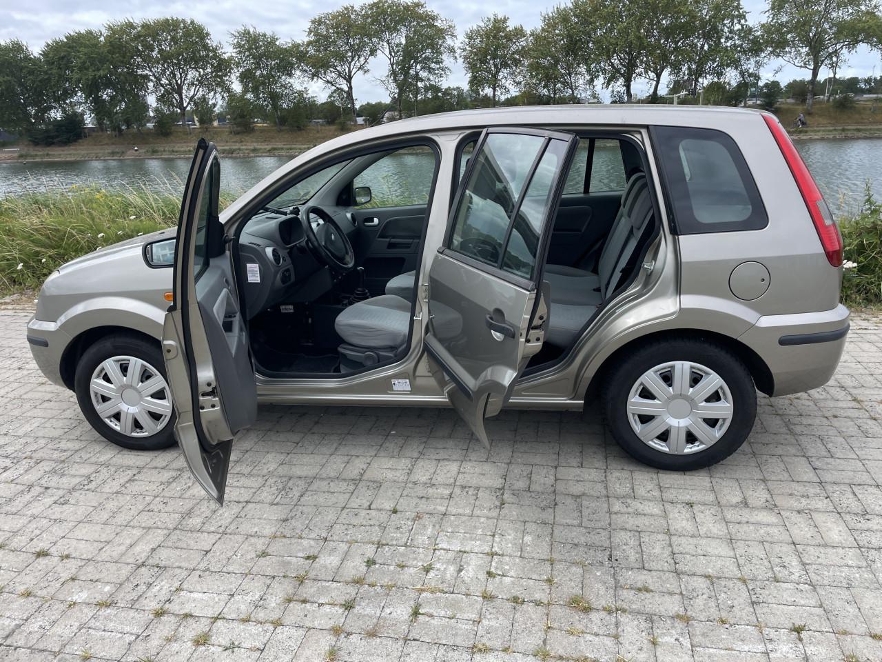 Ford fusion 1.4 1299€