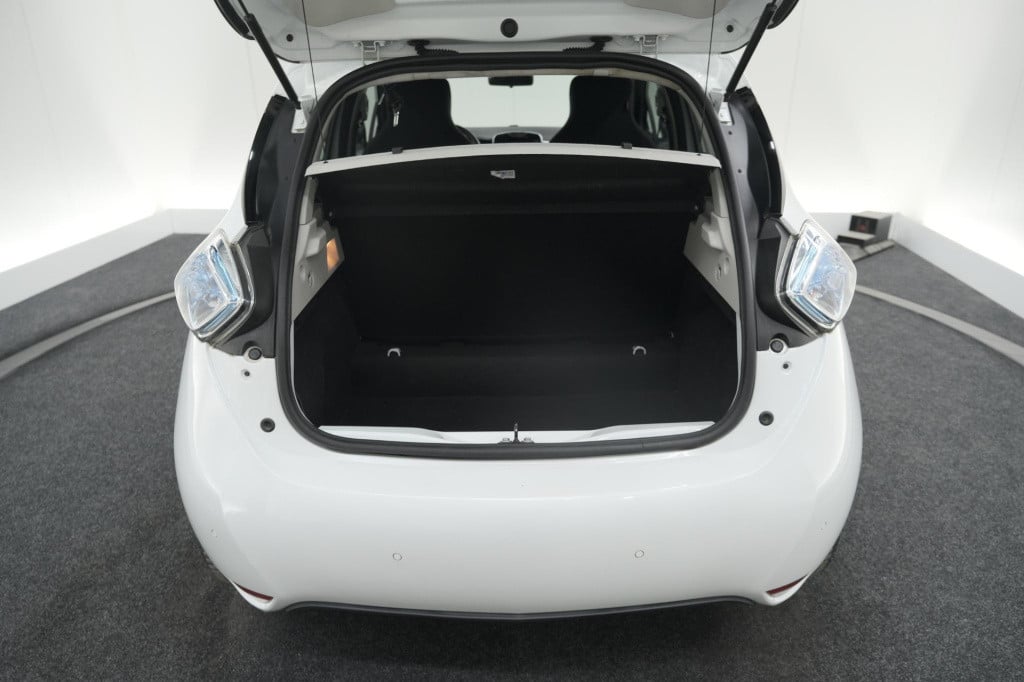 Renault Zoe q90 intens quickcharge 41 kwh | huuraccu | parkeersensoren | na