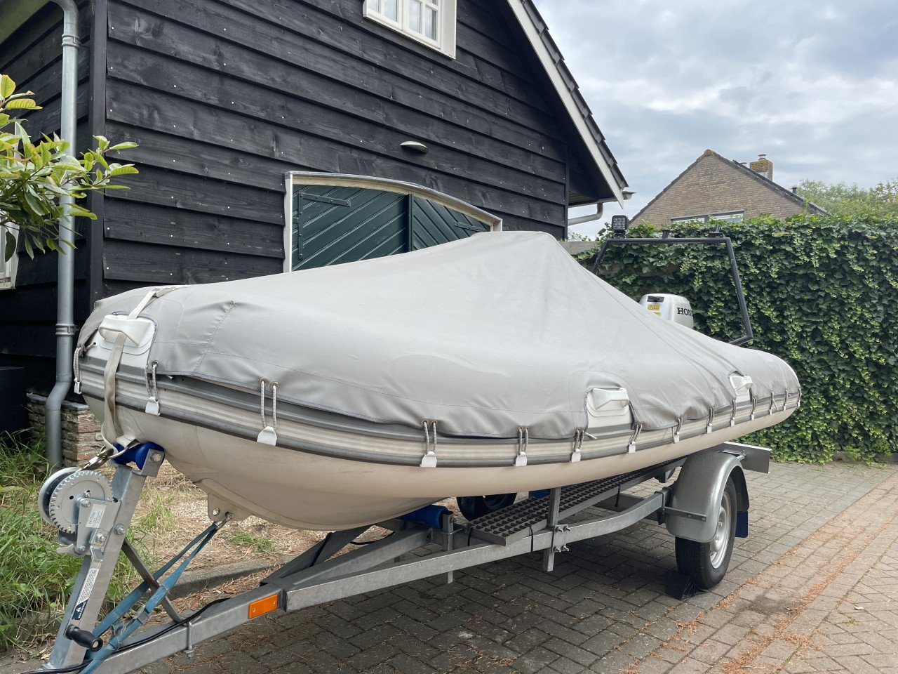 4mtr RIB allu.V-bodem +25pk Honda BB