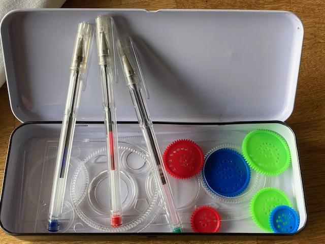 Passerdoos van ECO Bra Chrom met inhoud en doosje Hypotroichoïde art