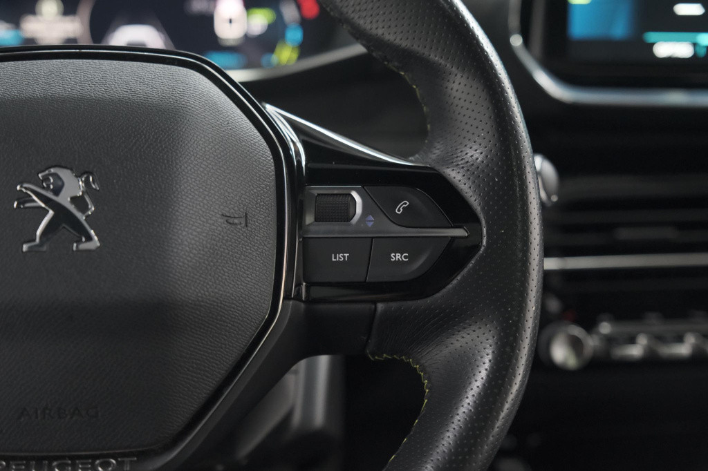 Peugeot E-2008 ev gt pack 50 kwh | schuif-/kanteldak | adaptieve cruise con