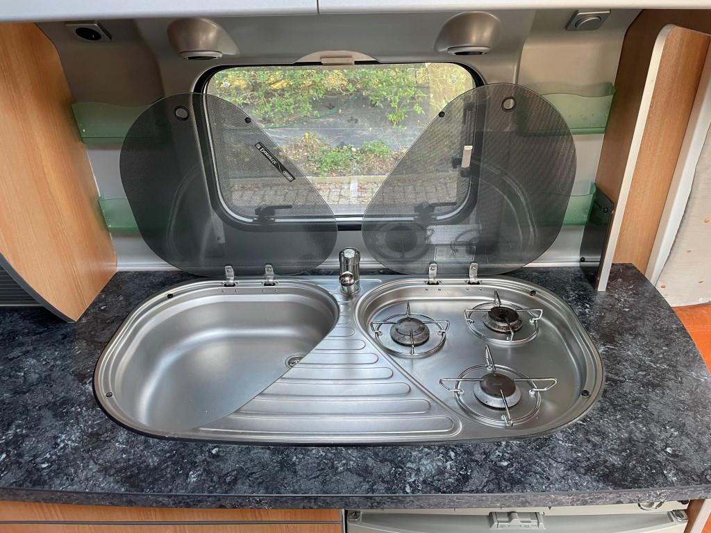 Burstner Belcanto 455 TS met mover en airco