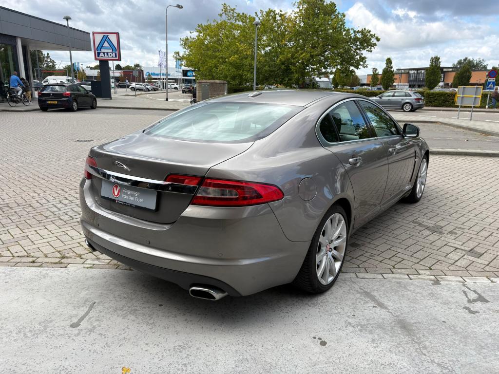 Jaguar XF 3.0 v6 luxury