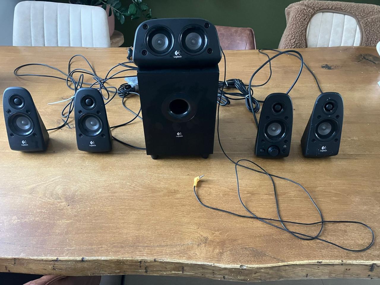 Logitech Z506 5.1 surround sound speaker set