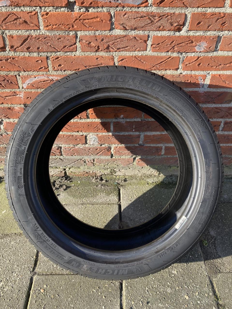 Michelin pilot sport 4