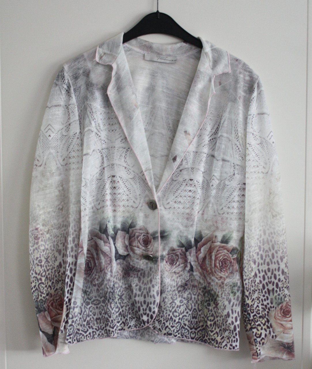 Mooie vest blazergrijs roze met rozen maat m