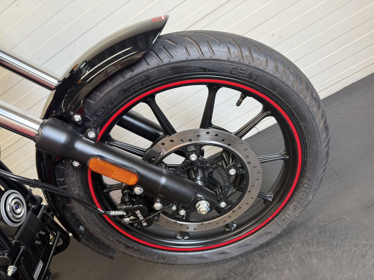 Gave en jonge Royal Enfield Meteor 350 slechts 1300km!