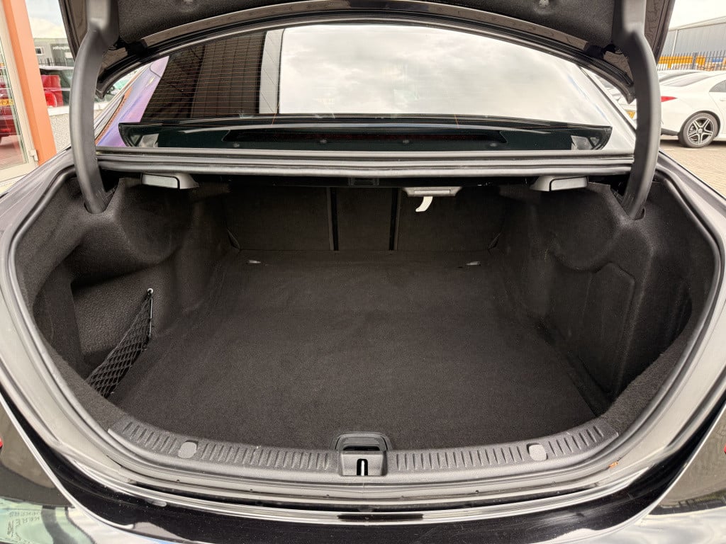 Mercedes-Benz E-Klasse 200 premium plus designo | amg | pano | burmester | 