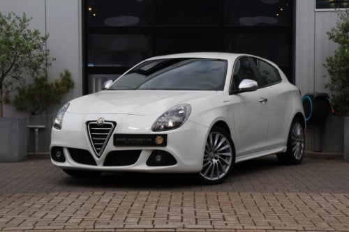 Alfa Romeo Giulietta 1.4 t turbo sportiva tct automaat - xenon - leder - st