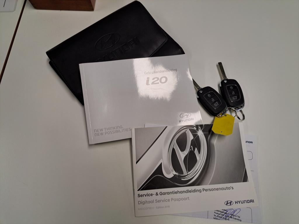 Hyundai I 20 1.0 t-gdi comfort | navi | lm velgen | all season banden | ach