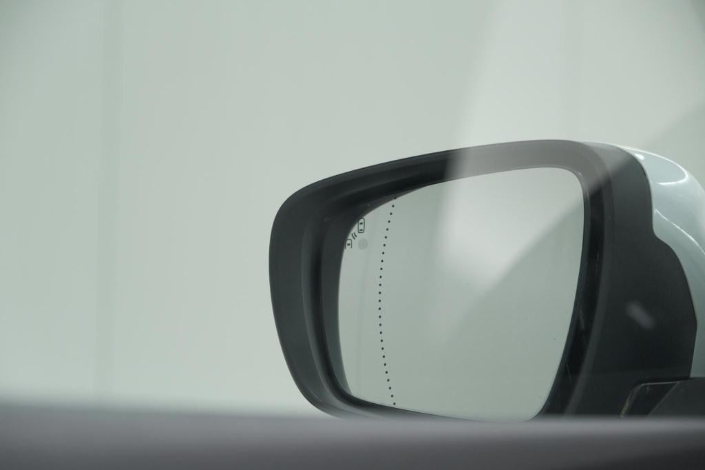 Renault Kadjar tce 140 edc limited | camera | dodehoekdetectie | apple carp