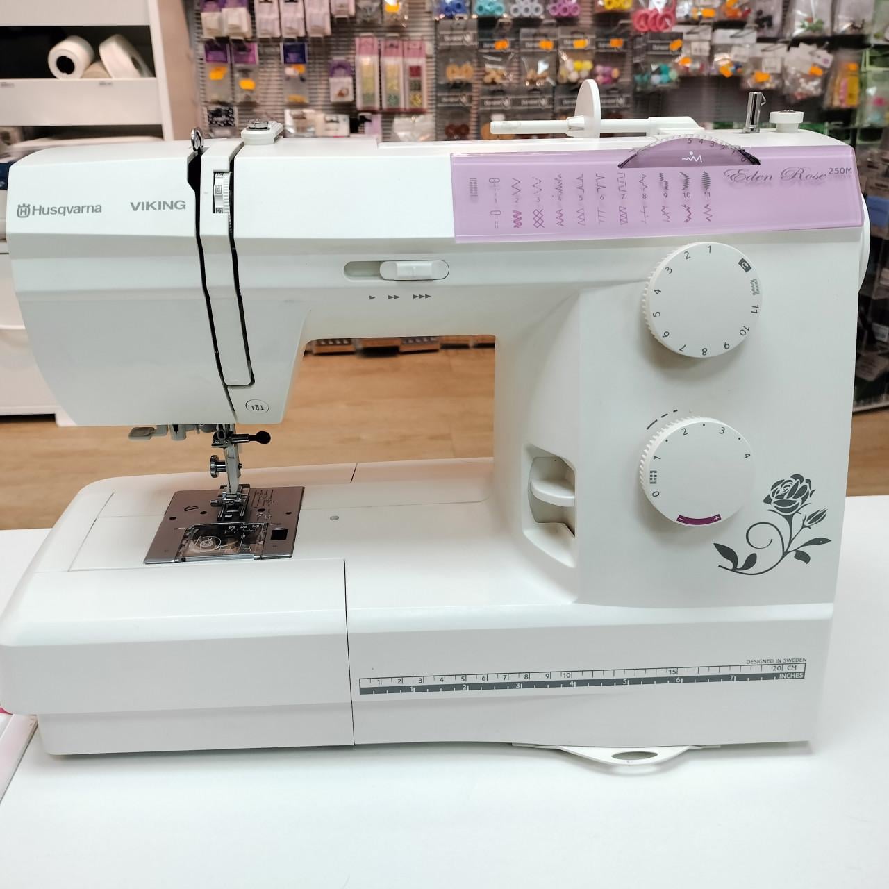 Husqvarna Viking Eden Rose 250 naaimachine