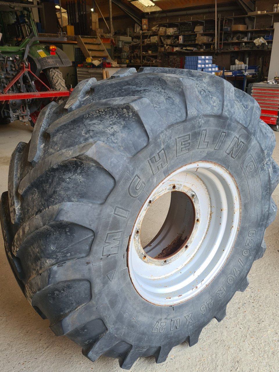 Michelin 620 / 70 x 26 XM27