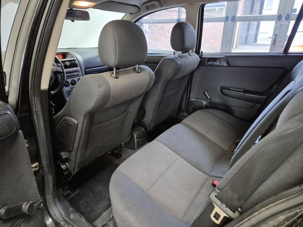Opel Astra wagon 1.6-16v sport / nieuwe apk / nieuwe banden