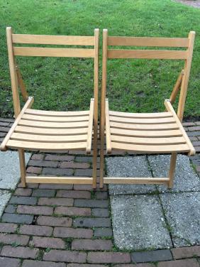 Houten klapstoelen