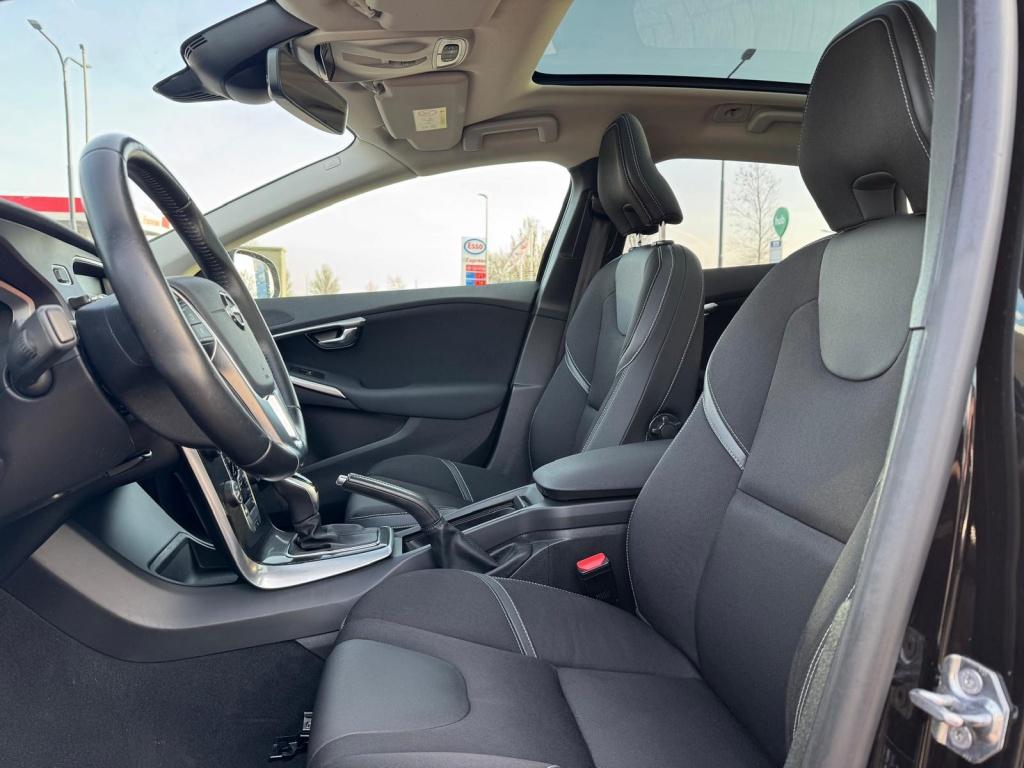 Volvo V40 1.5 t2 edition+