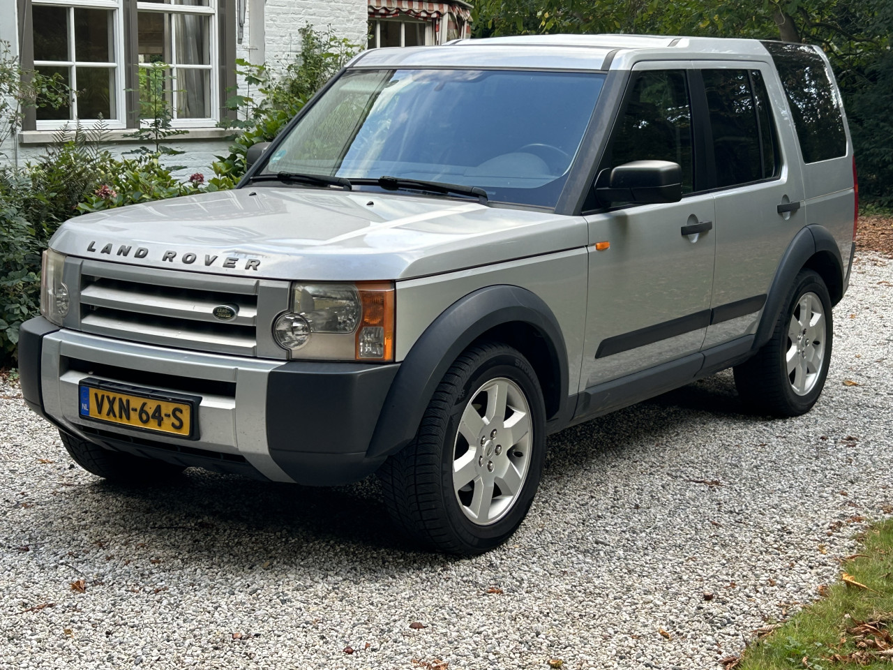 Landrover Discovery 2.7 D V6 6 versn. Handgeschakeld youngtimer grijs kent.