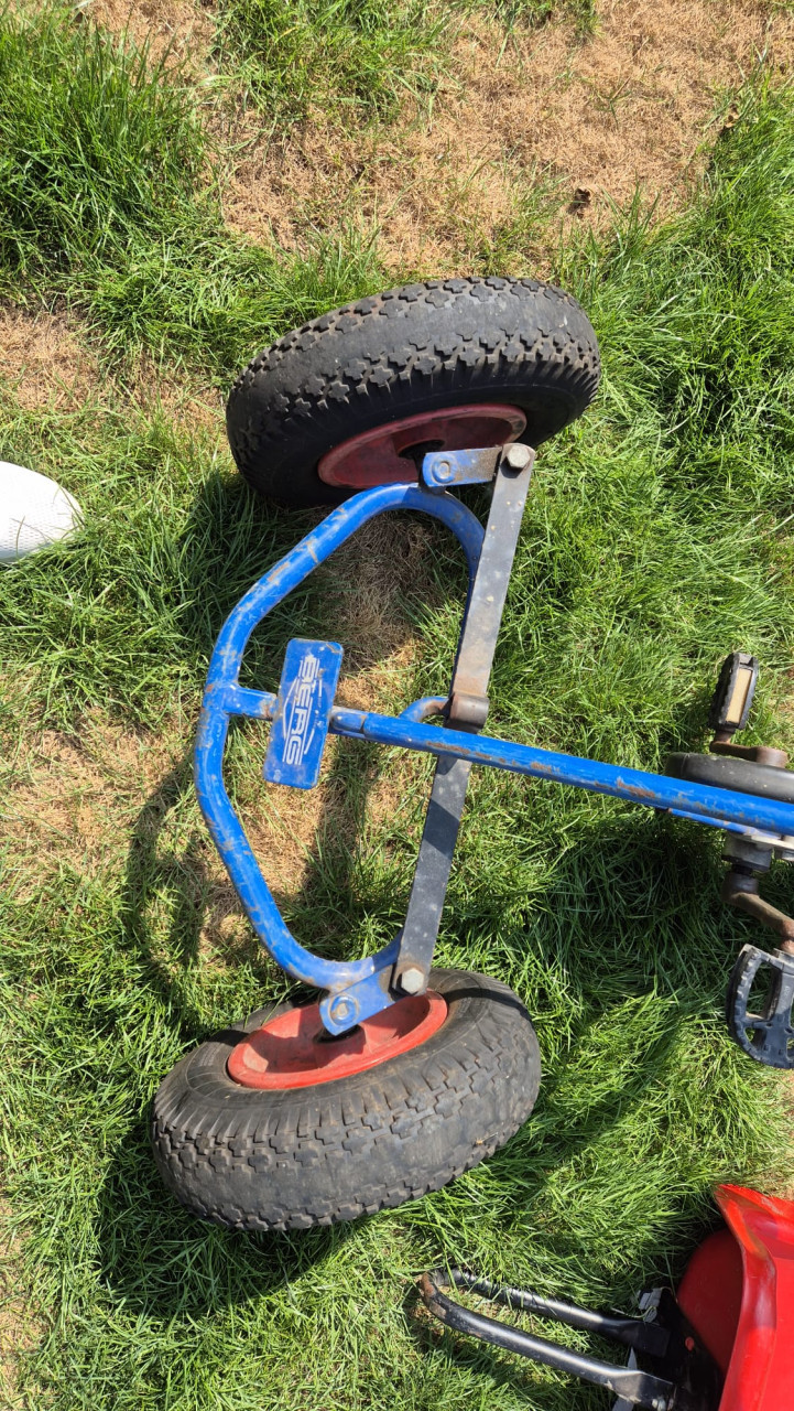 Berg skelter met kar en extra stoeltje