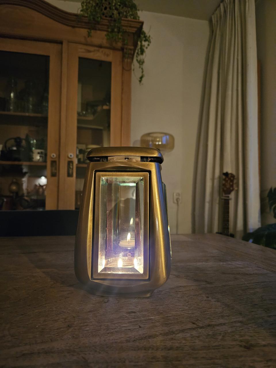 Prachtige nieuwe messing graflantaarn of graflicht