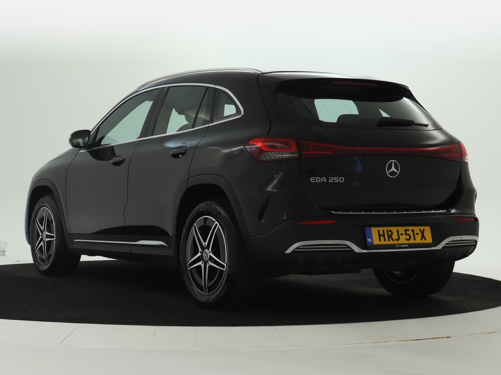 Mercedes-Benz Eqa 250 amg line 67 kwh | amg line | achteruitrijcamera | eas