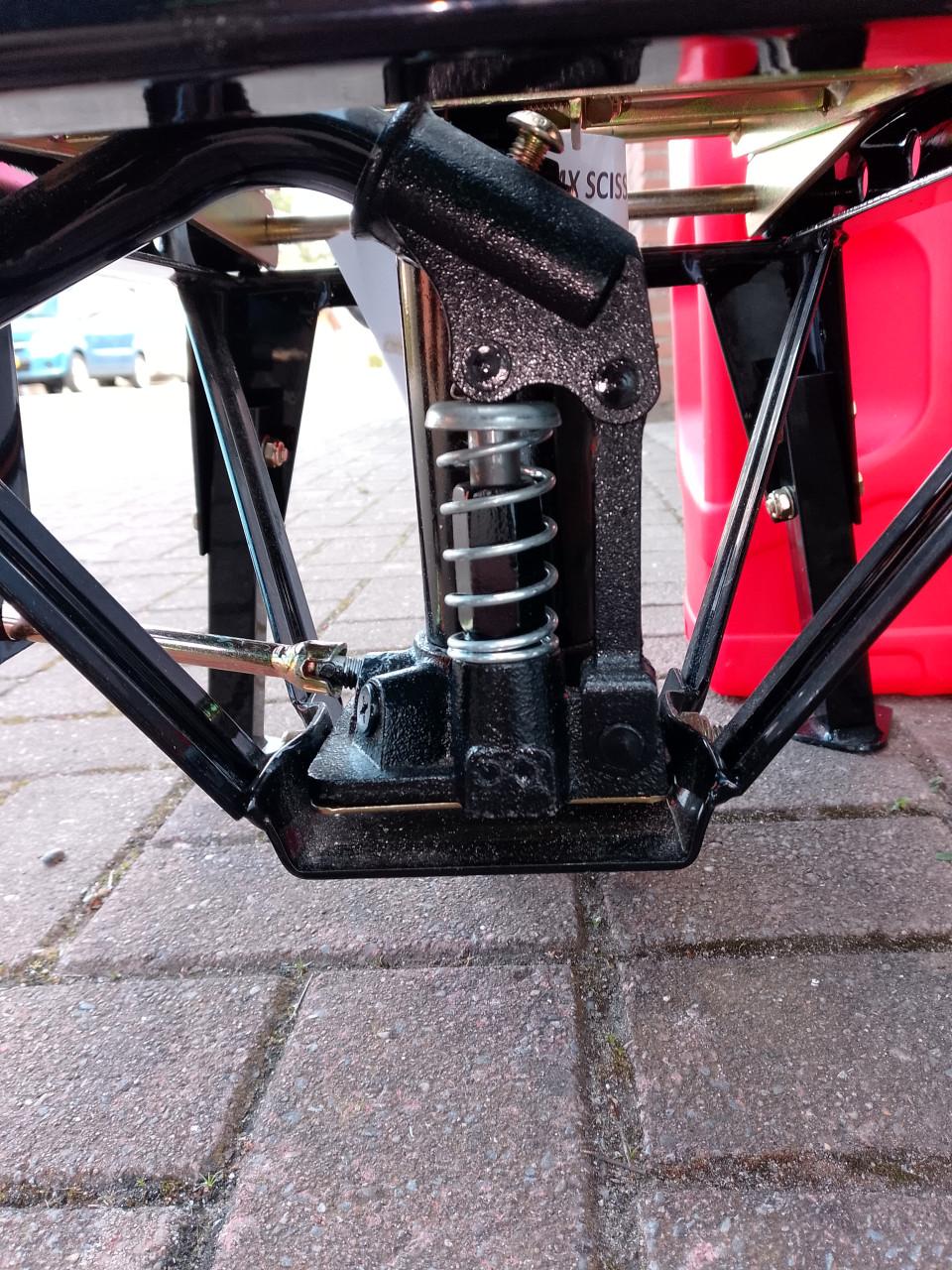 Motorlift en snel tank