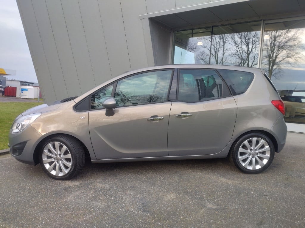 Opel Meriva 1.4i turbo cosmo