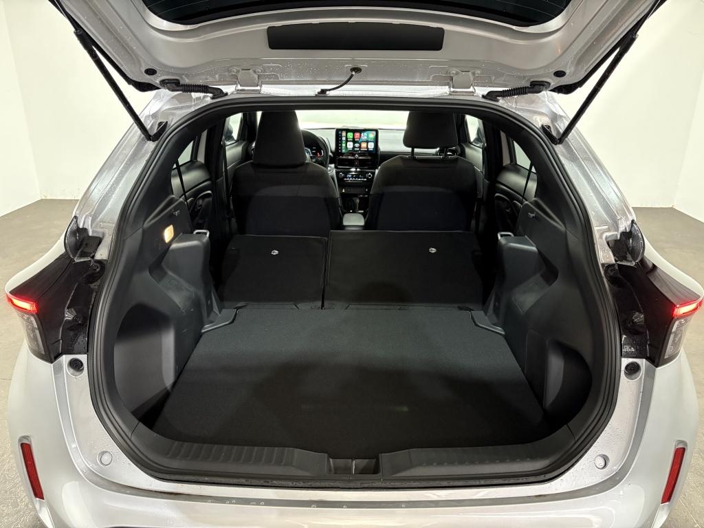 Toyota Yaris Cross 1.5 hybrid 115 first edition | bsm | pdc | stoelverw. |