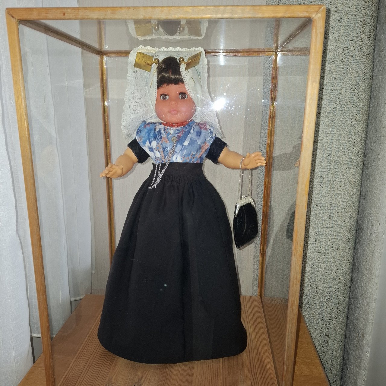 Klederdracht pop Katholieke dracht