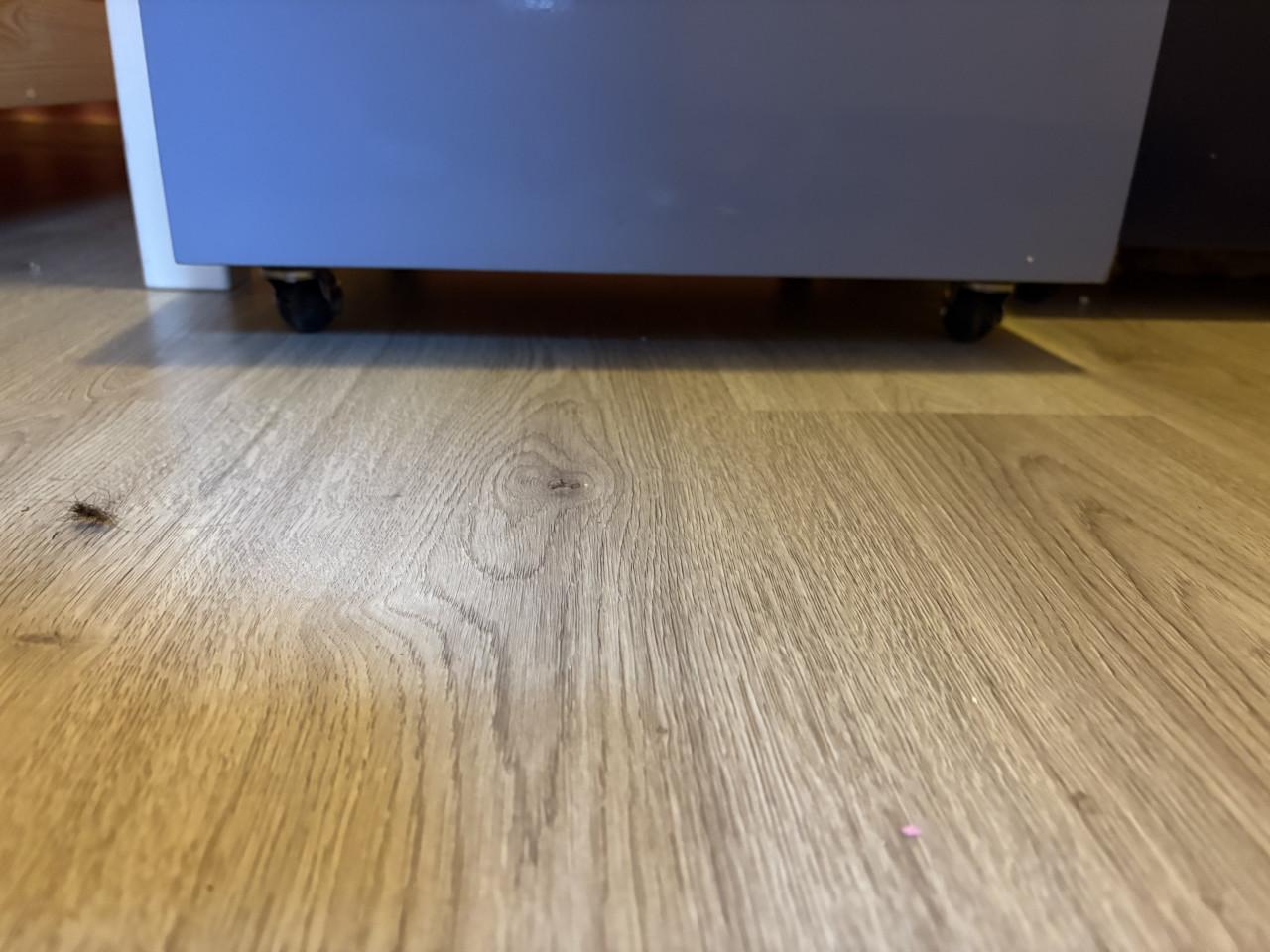 Peuterbed met tafel en stoelen. Bobita slaapkamer set roze/paars 140x70