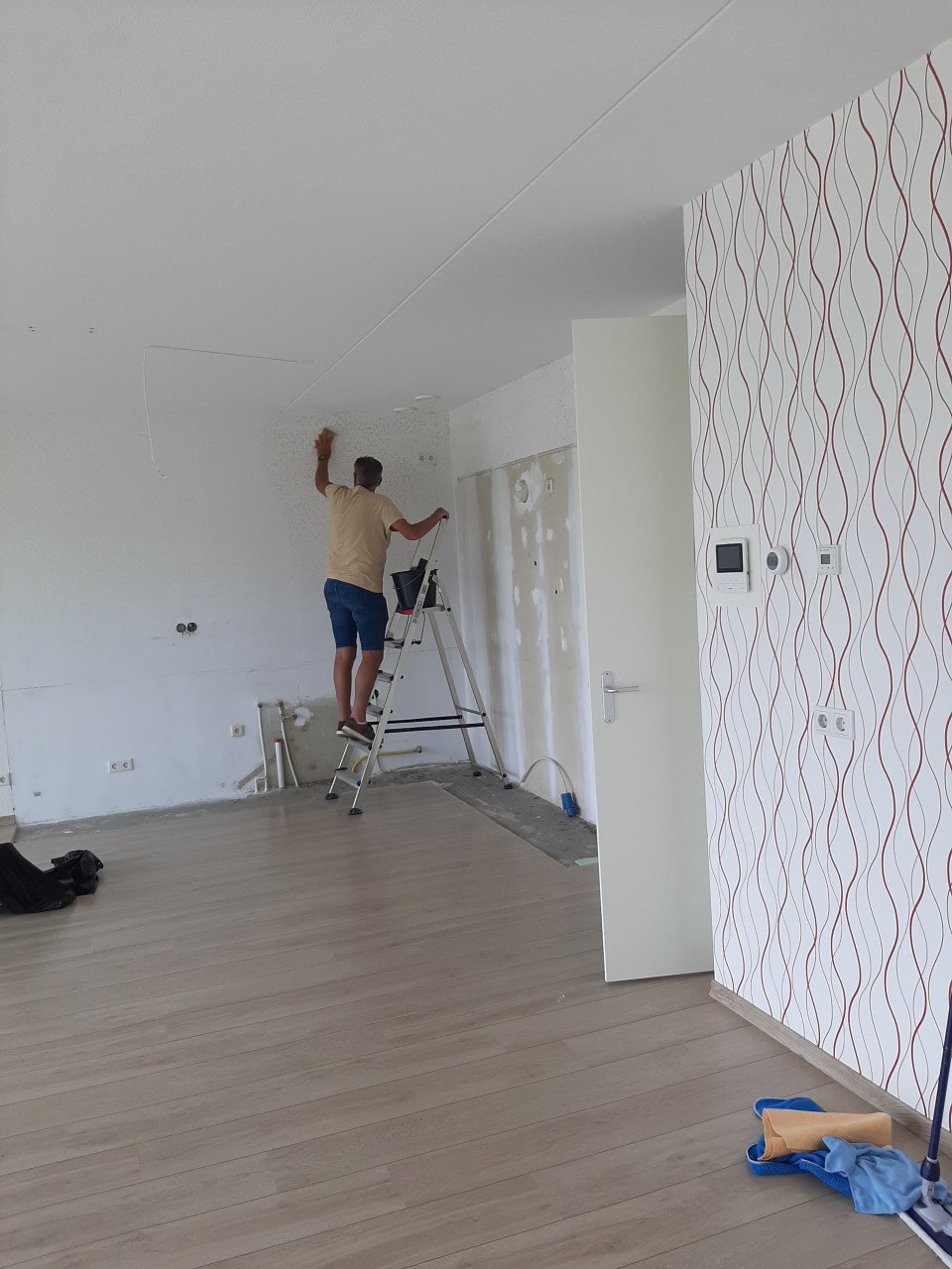Laminaat vloer lichte bruin/grijzig