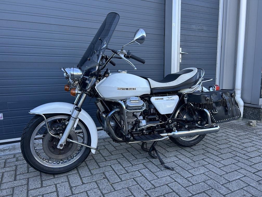 Moto Guzzi 850T uit 1975, nette klassieker, trekhaak, tassen, etc €3500,-