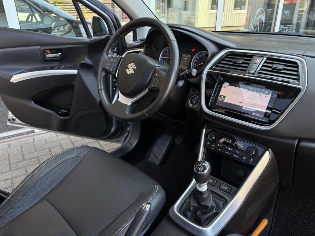 Suzuki Sx4 S-cross style 1.4 boosterjet smart hybrid / trekhaak / panoramad