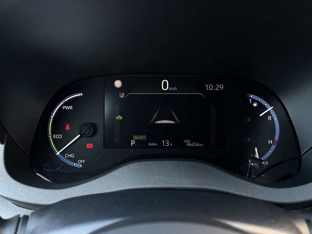 Toyota Yaris Cross 1.5 hybrid dynamic | camera | acc | carplay | keyless