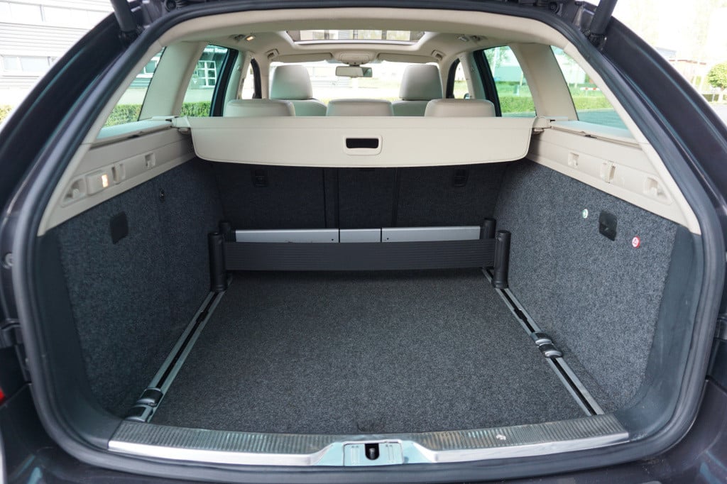 Skoda Superb combi 3.6 fsi elegance 4x4 business line automaat - climate / 