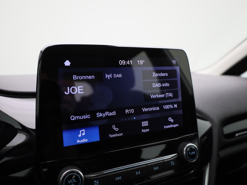 Ford Fiesta 1.1 trend ac | parkeersensoren | apple carplay | elek. spiegels
