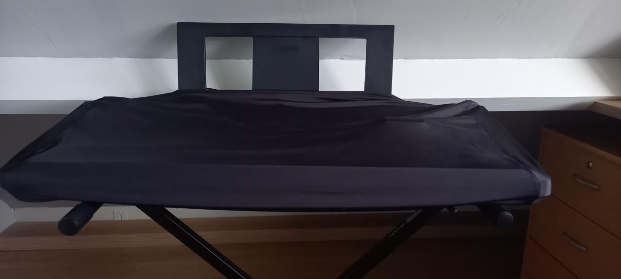 Yamaha PSR-E373 keyboard incl. standaard