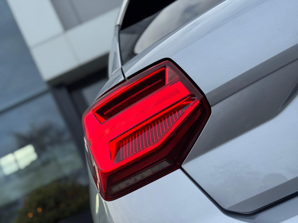 Audi Q2 35 tfsi s-line * virtual cockpit * keyless * matrix led