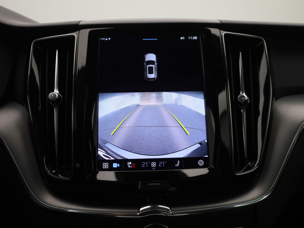 Volvo XC60 2.0 t6 plug-in hybrid awd core bright | long range | navigatie |