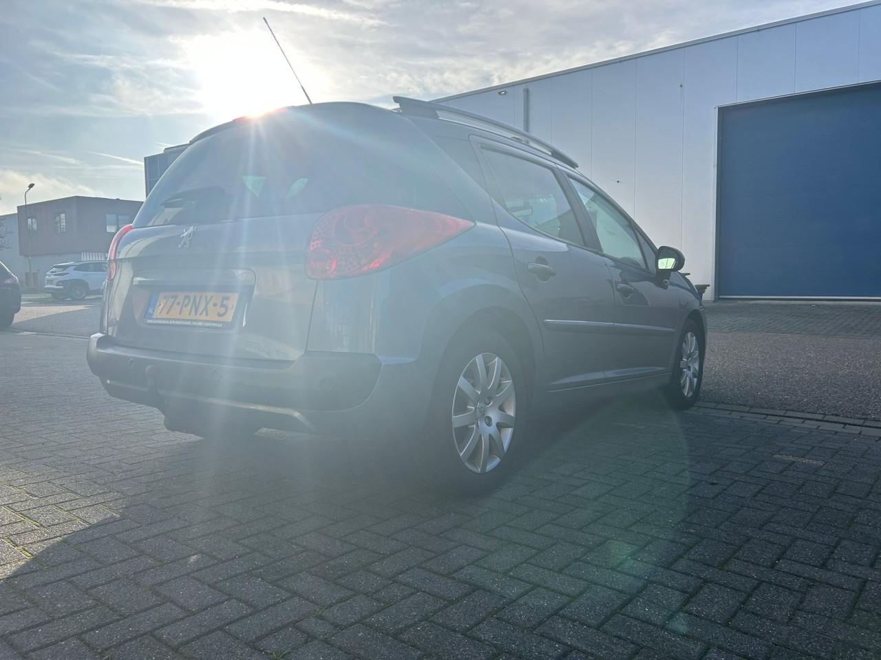 Peugeot 207 SW 1.6 VTi Sportium | Ruime station | Sportieve uitvoering