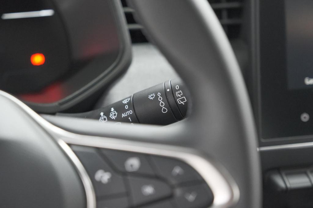 Renault Clio 1.6 e-tech full hybrid 145 evolution | apple carplay | parkeer