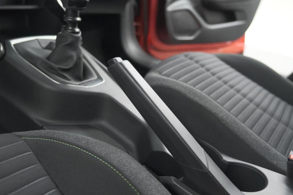 Peugeot 208 puretech 100 style | navigatie | cruise control | apple carplay